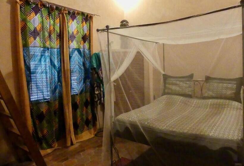 بنسيون Jamm La Paix