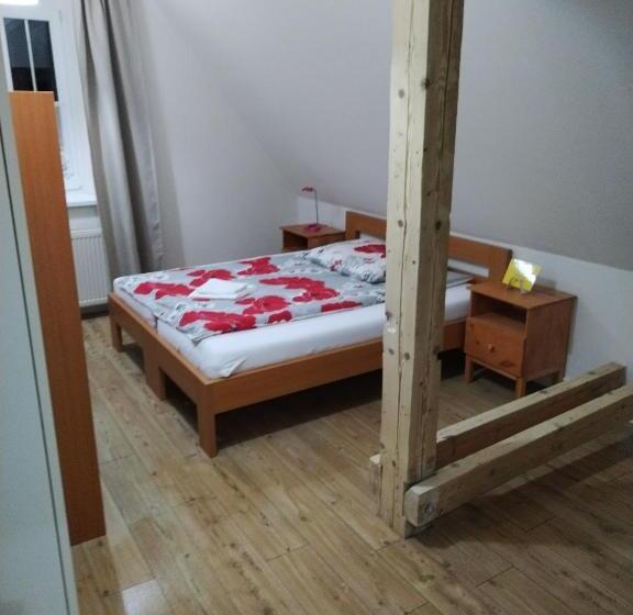 פנסיון Lipanka