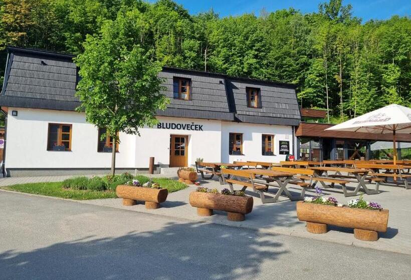 펜션 Restaurace A Penzion Bludoveček
