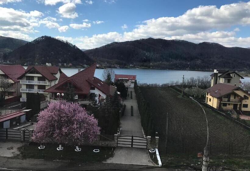 膳宿费 Restaurant Ayan Piatra Neamt