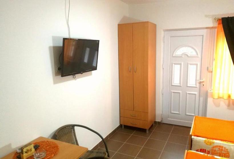 پانسیون Studio Isakovic Centar