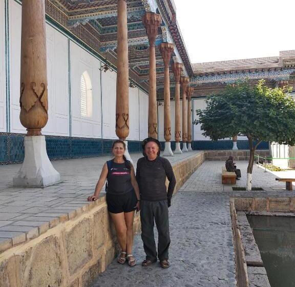 بنسيون Zarin Guest House B&b