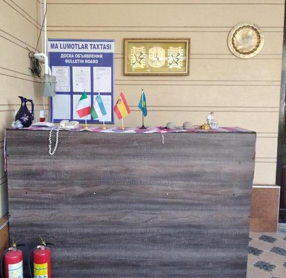 بنسيون Zarin Guest House B&b