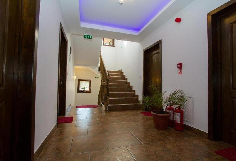 Pensiunea Royal Garden