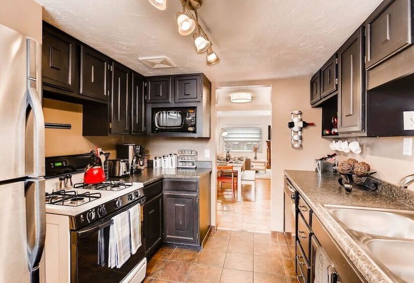 The Dream Like Garden Oasis In Sloan S Lake