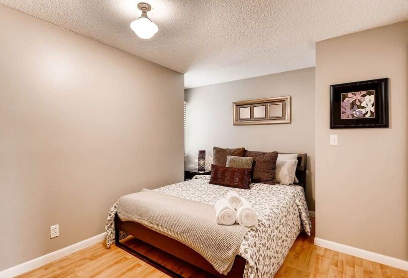 The Dream Like Garden Oasis In Sloan S Lake