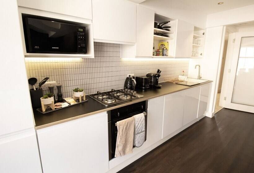 The New52 Oxford By 360stays   Bespoke 2 Bed Luxury Apartment In The Heart Of Oxford City Centre Wit