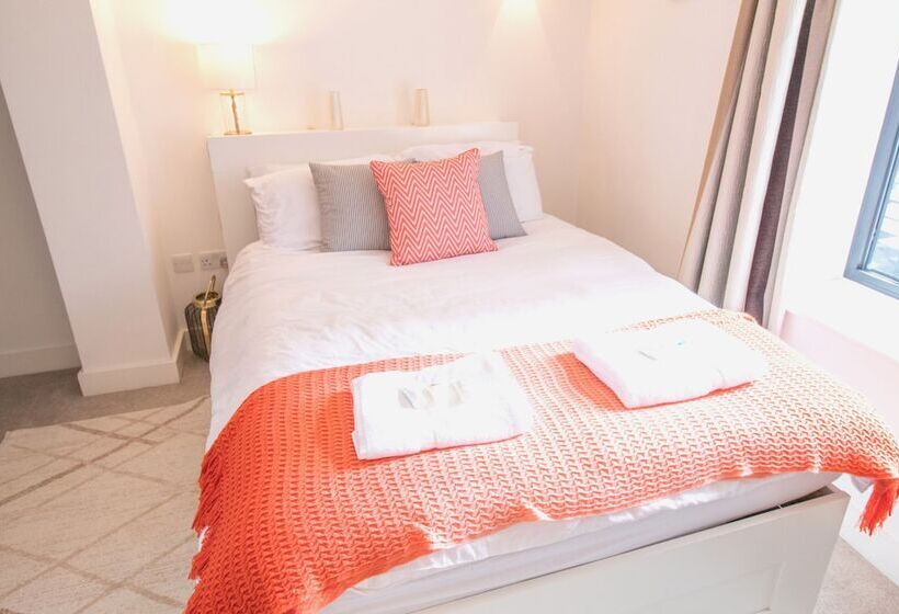 The New52 Oxford By 360stays   Bespoke 2 Bed Luxury Apartment In The Heart Of Oxford City Centre Wit
