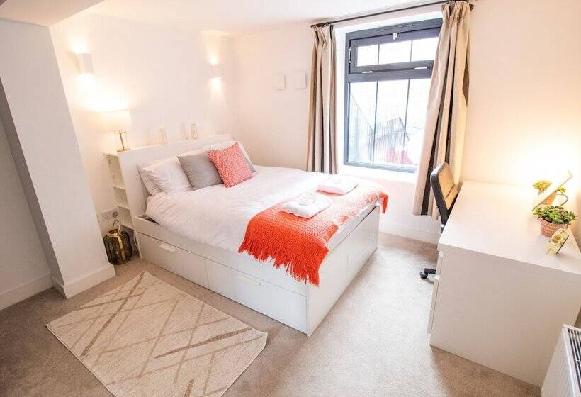 The New52 Oxford By 360stays   Bespoke 2 Bed Luxury Apartment In The Heart Of Oxford City Centre Wit