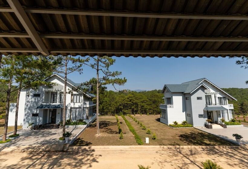 هتل Thuy Hoang Nguyen Resort & Spa