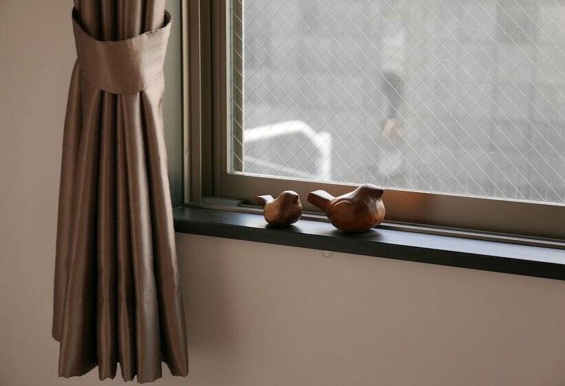 Tokyo Sakurako Hatchobori