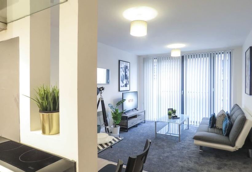 Tudors Esuites Birmingham Apartments With Gated Parking