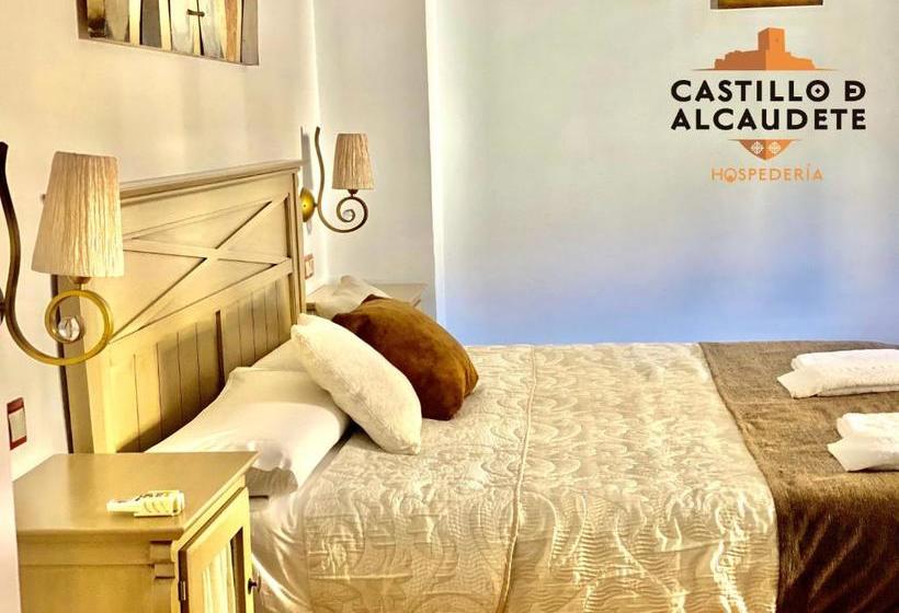 فندق صغير Hospedería Castillo De Alcaudete