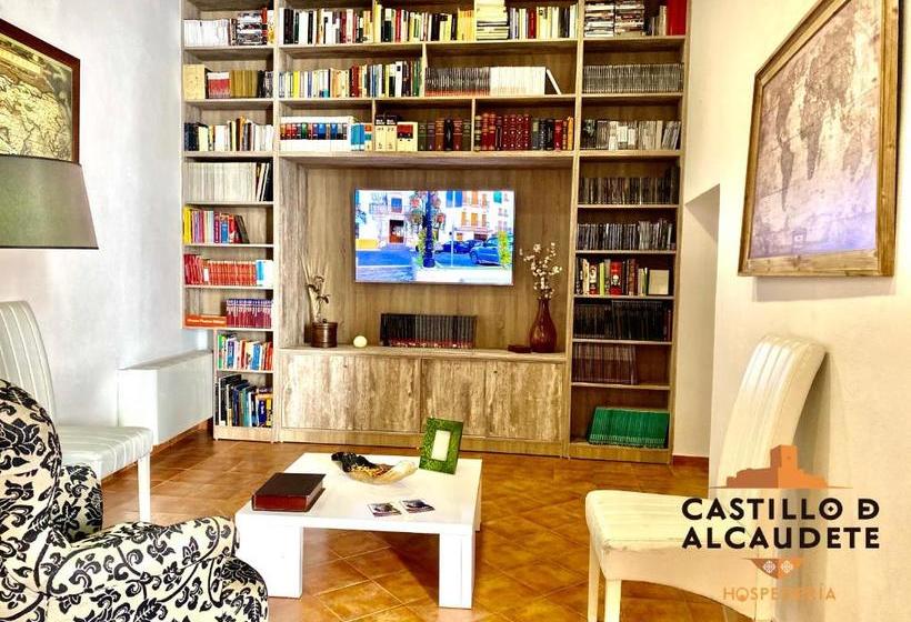 فندق صغير Hospedería Castillo De Alcaudete