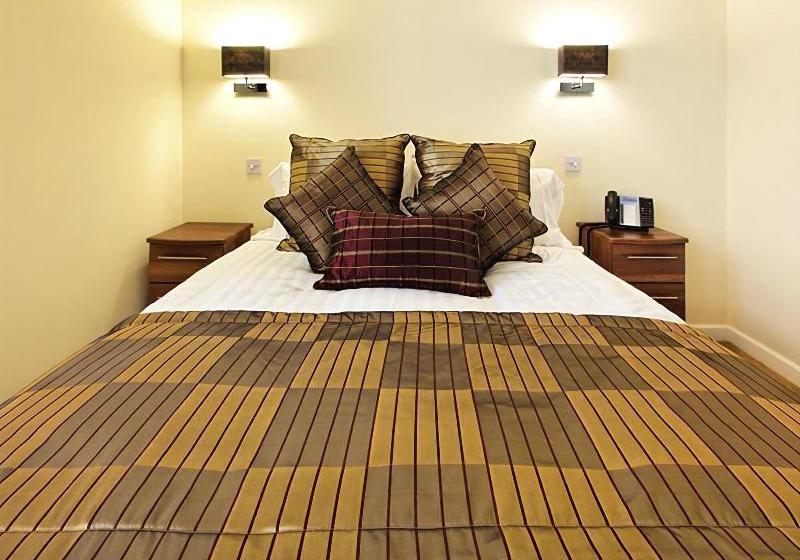 مبيت وإفطار Lucarelli Inn