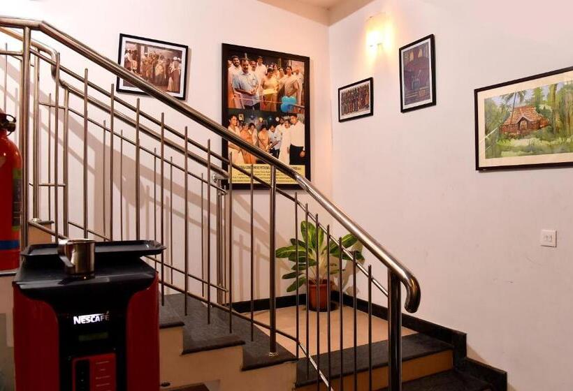 住宿加早餐 Puthens Capitol Inn