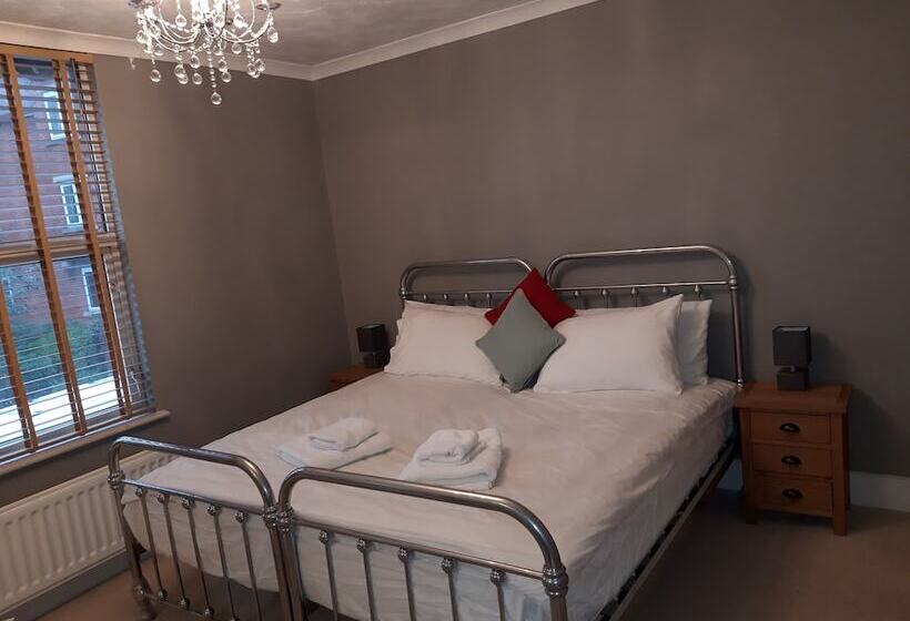 Edwards Cottage Grove Road Cottages