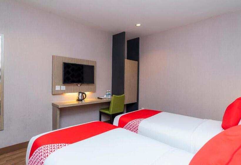 בית מלון כפרי 101 Ulu Tiram