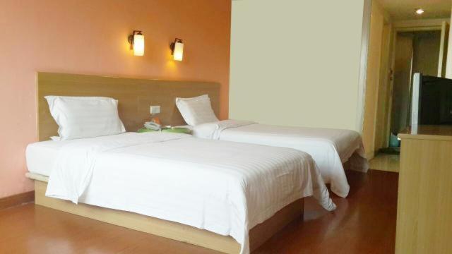 호텔 7days Inn Changshou Road Subway Station