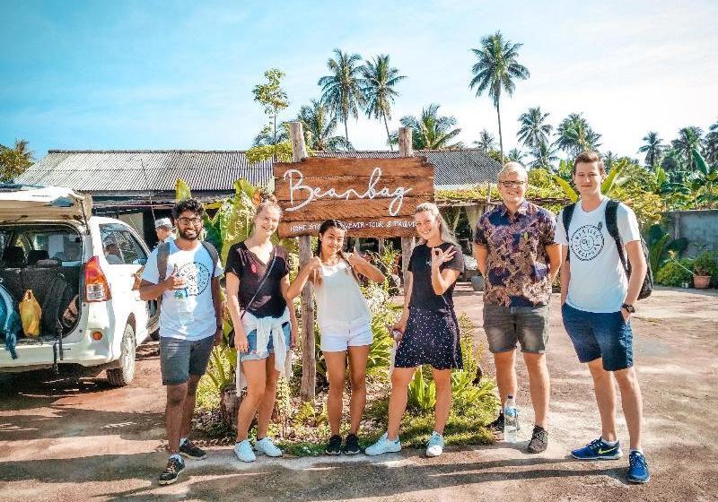 Отель Beanbag Bintan Backpacker