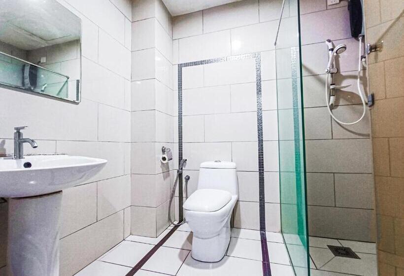 First Residence Hotel By Rvh