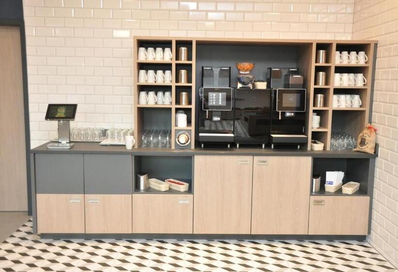 호텔 Holiday Inn Express   Sindelfingen, An Ihg