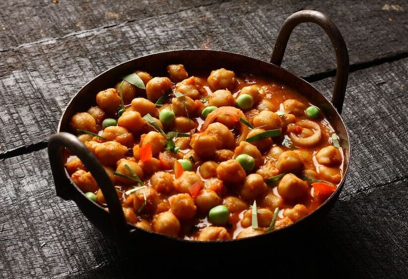 בית מלון כפרי Lake City Pride  By Oyo Rooms