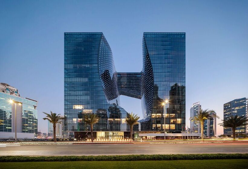 Отель Me Dubai by Melia