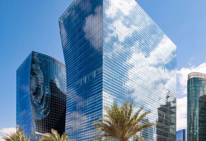 Отель Me Dubai by Melia