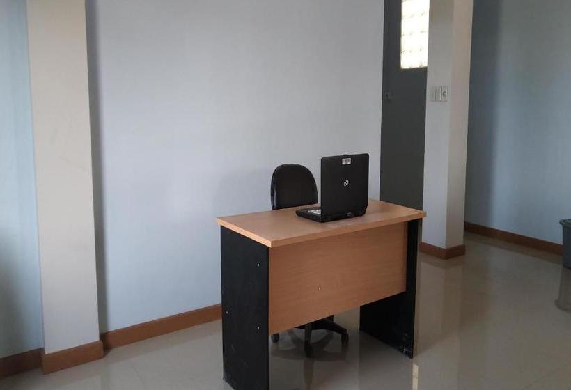 فندق Oyo 3278 Penginapan Alfajri