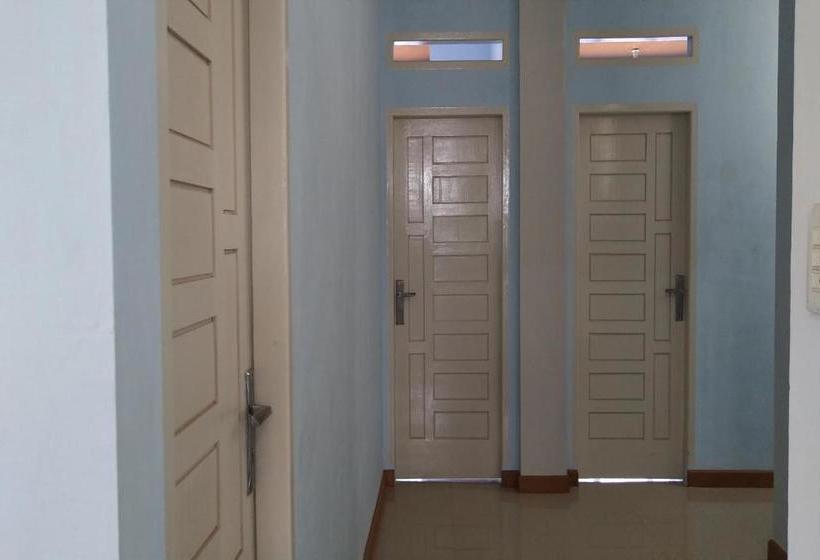 فندق Oyo 3278 Penginapan Alfajri