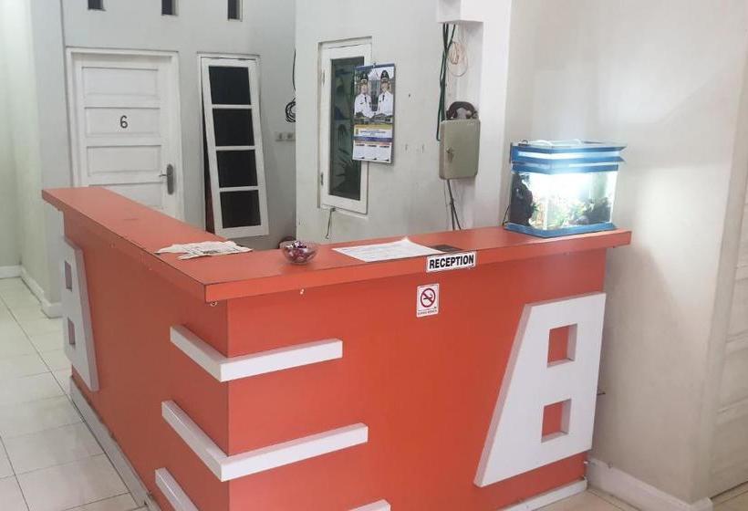 Отель Oyo 3304 Garuda Guest House