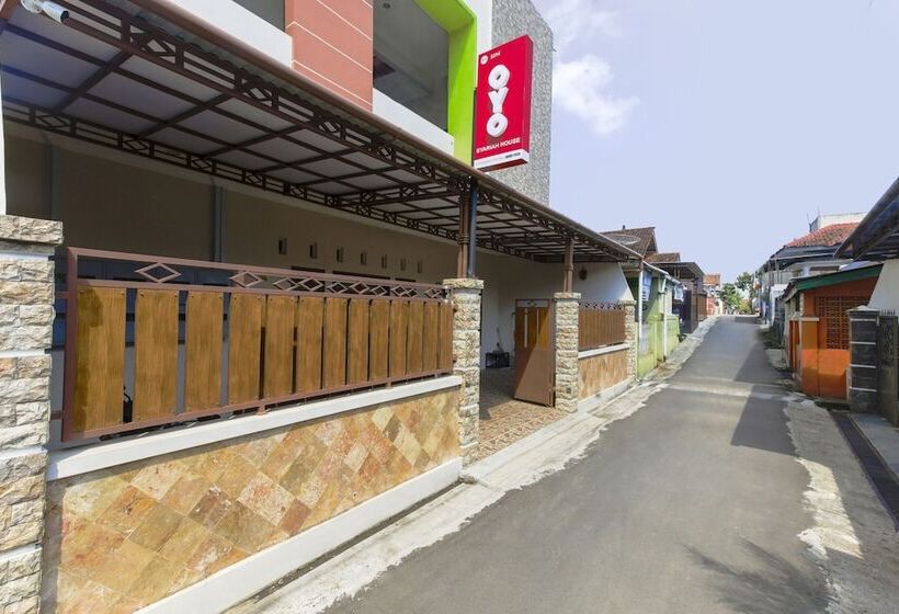 호텔 Oyo 3314 Syariah House