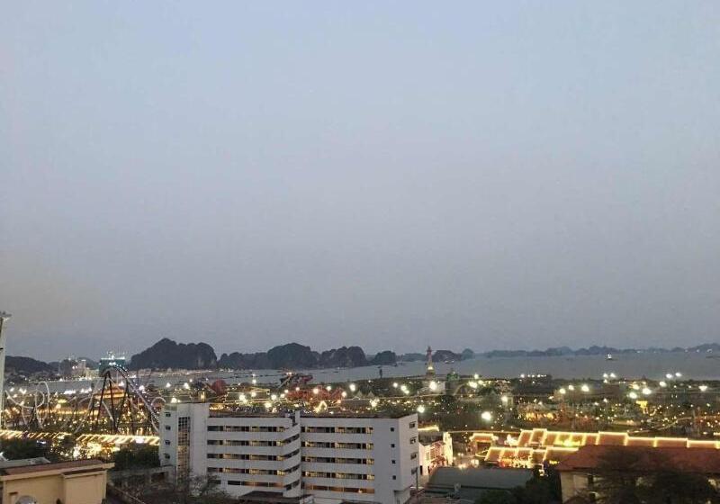 هتل Phuong Trang Ha Long