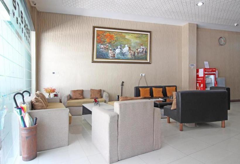 酒店 Reddoorz Near Uns Solo