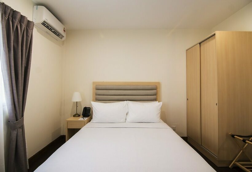 هتل Royale Chulan Cherating Chalet