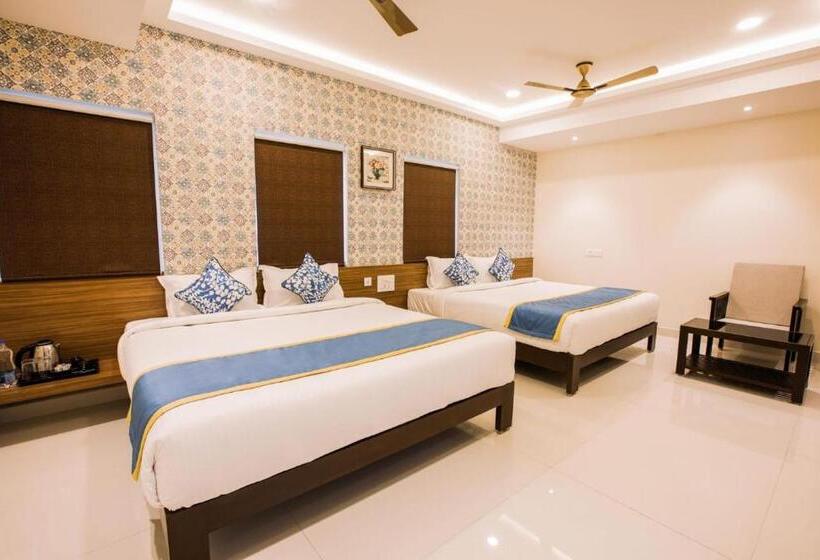 בית מלון כפרי Sma Grand Inn, Triplicane