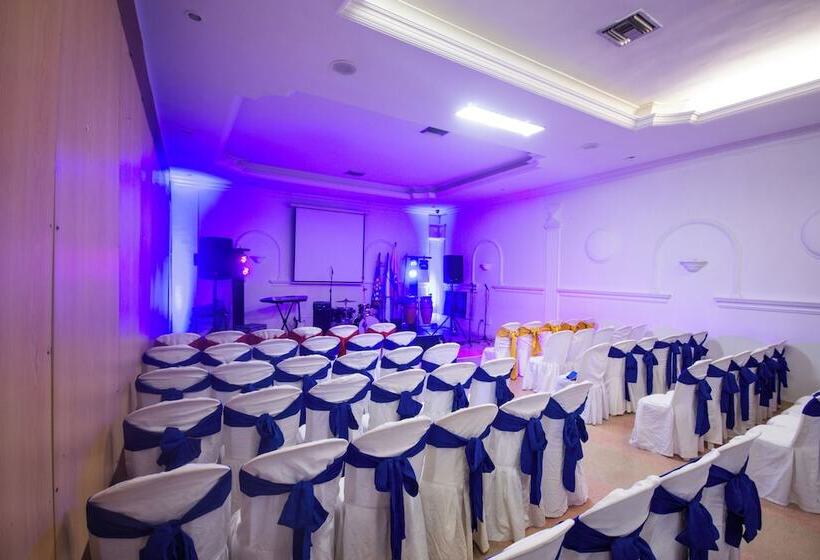 ホテル Sorrento Santa Marta