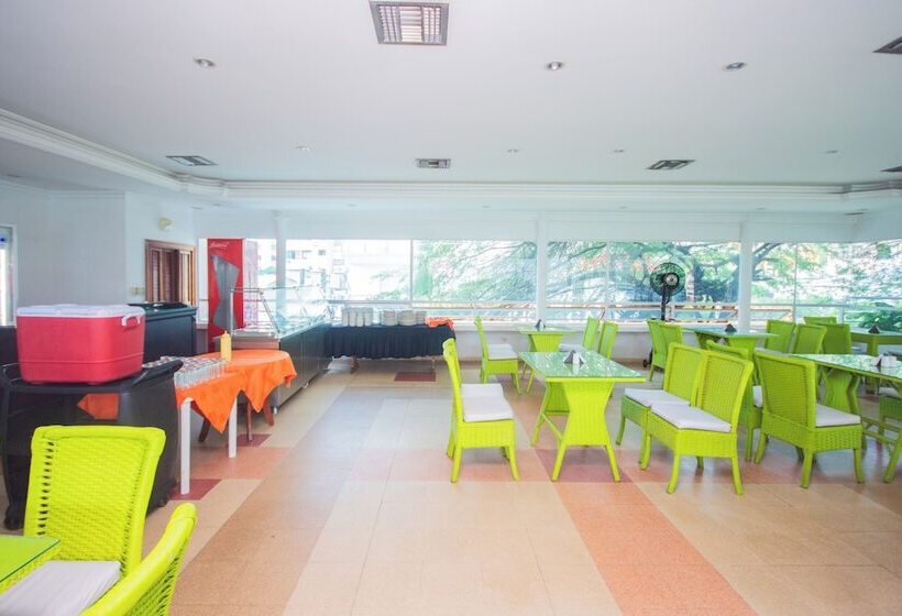 ホテル Sorrento Santa Marta