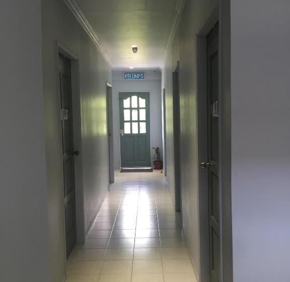 ホテル The Second Room