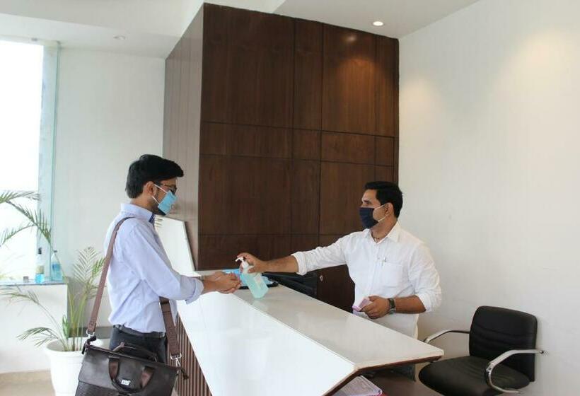 酒店 The Vrindwoods