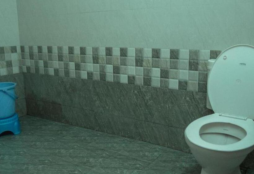 Отель Tuk Tuk Backpackers Near Railway Station Jaipur