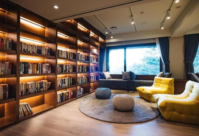 هتل Walkerhill Douglas House