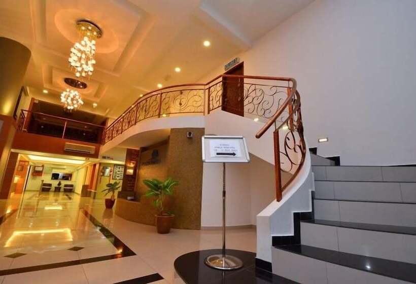 Отель Yew Boutique