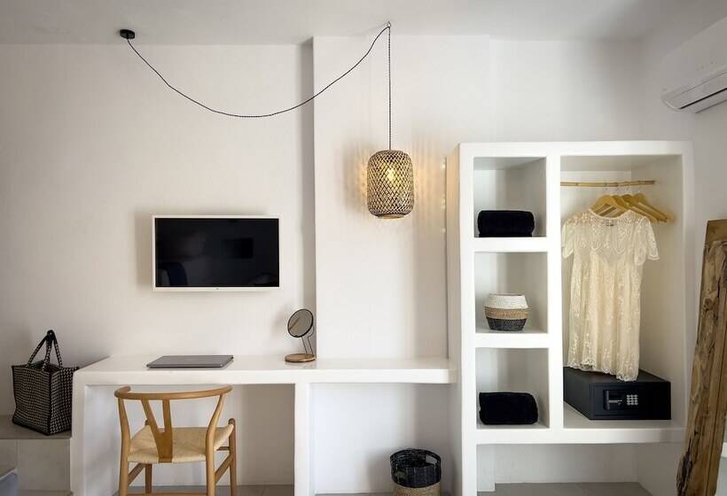 Perigiali Rooms & Apartments Folegandros