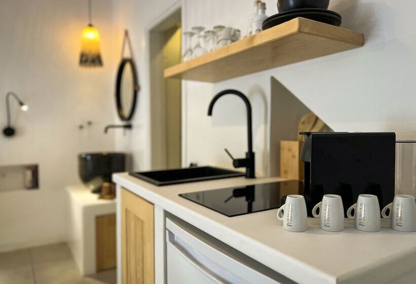 Perigiali Rooms & Apartments Folegandros