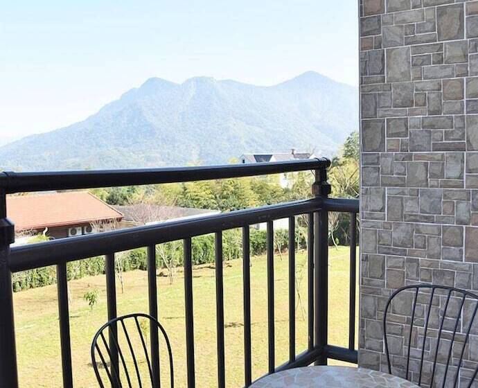 تختخواب و صبحانه Yun Dan