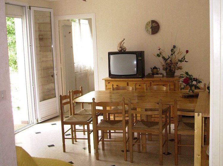 Camping De L Agly. Gites