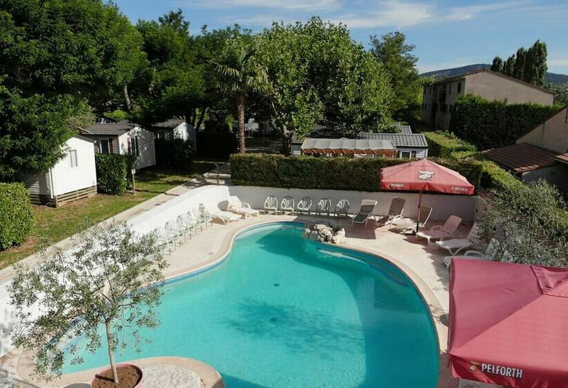 בית מלון כפרי Le Casque Roi