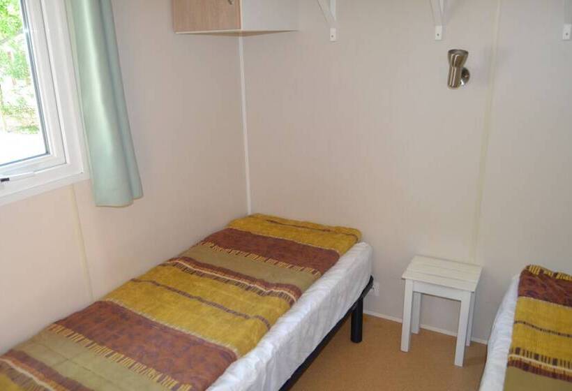 בית מלון כפרי Le Casque Roi